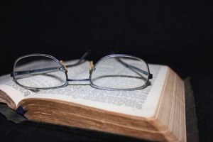 book-and-glasses
